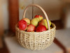 1_round-basket-with-apples